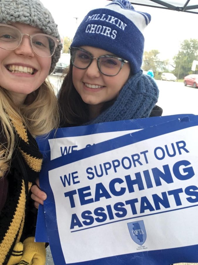 Senior Music Education majors Alissa Kanturek and Nikki Sawilchik show their support as Decaturs TAs go on strike. Photo by Alissa Kanturek