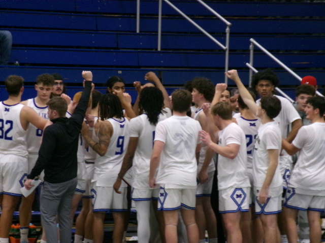 Big Blue Bring the Heat in Win Over Illinois College